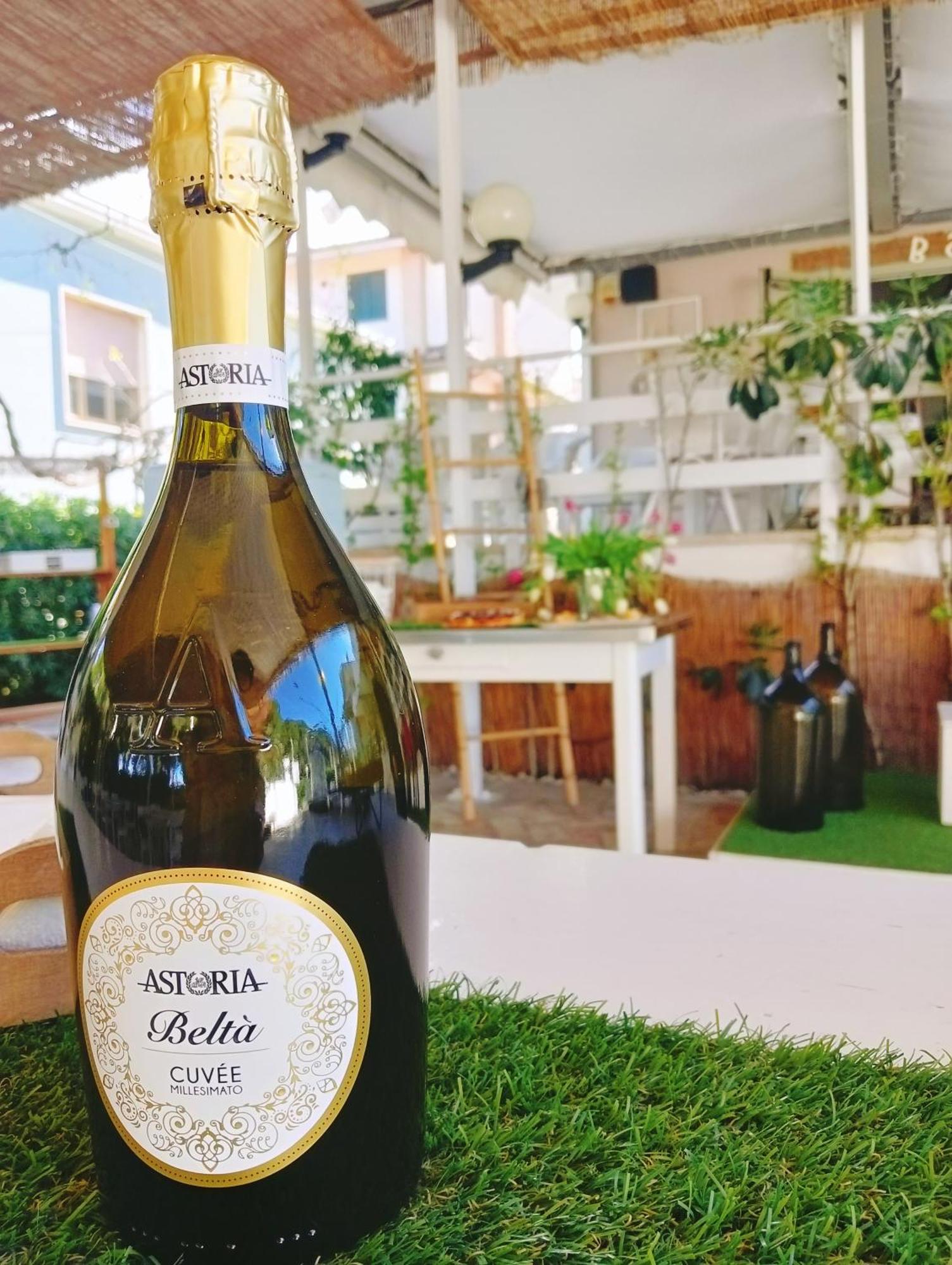 Hotel Petit Silvi Marina Ngoại thất bức ảnh