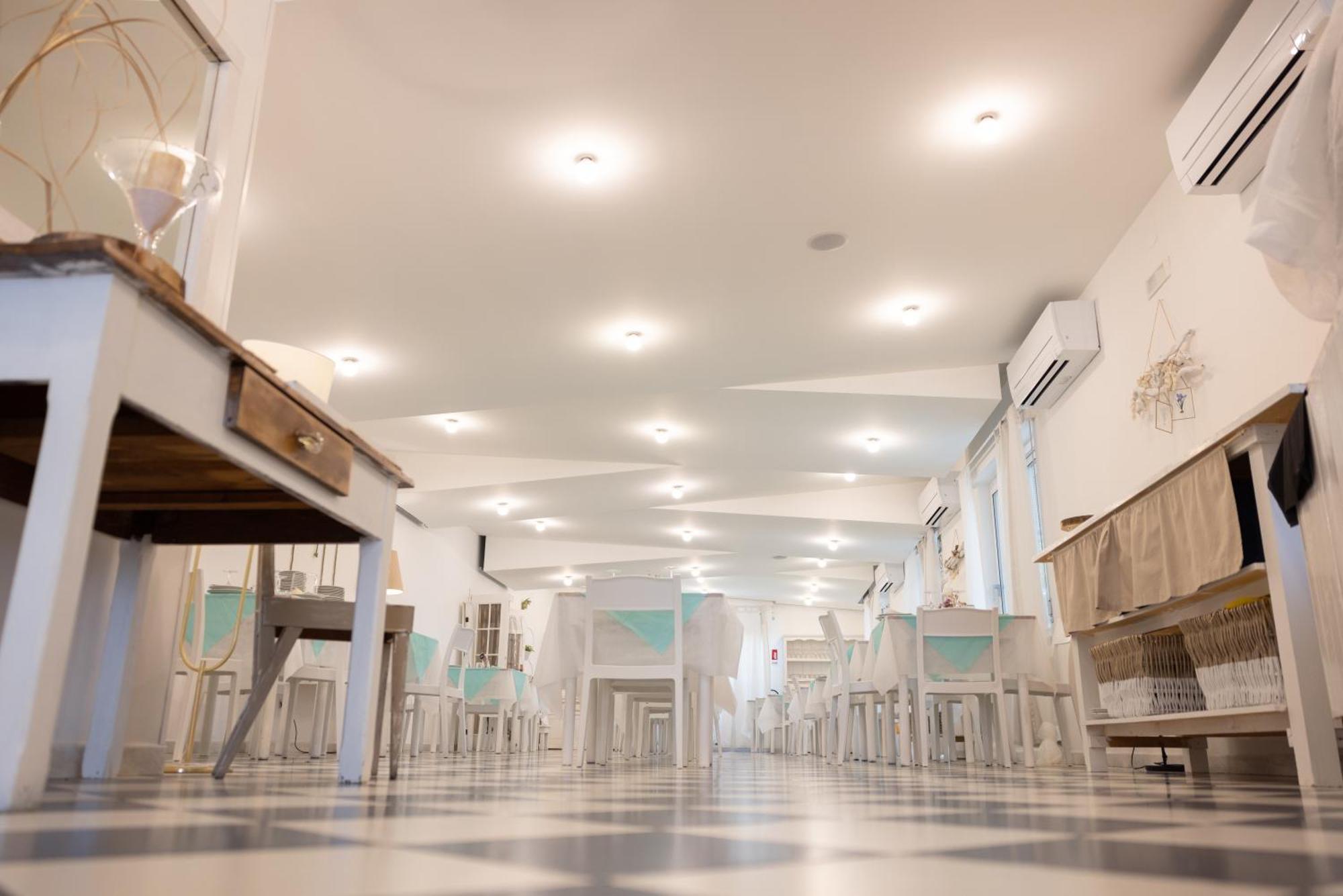 Hotel Petit Silvi Marina Ngoại thất bức ảnh