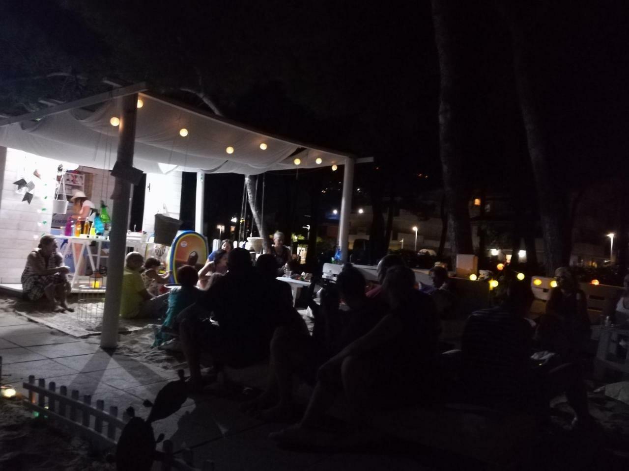 Hotel Petit Silvi Marina Ngoại thất bức ảnh